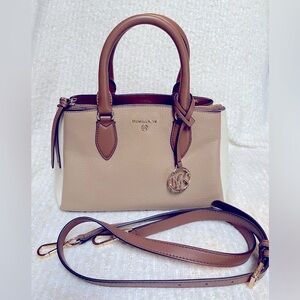 👜 MICHAEL KORS Essex Purse